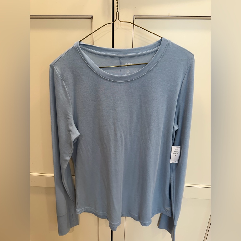 NWT Gapfit Light Blue Long Sleeve Tee